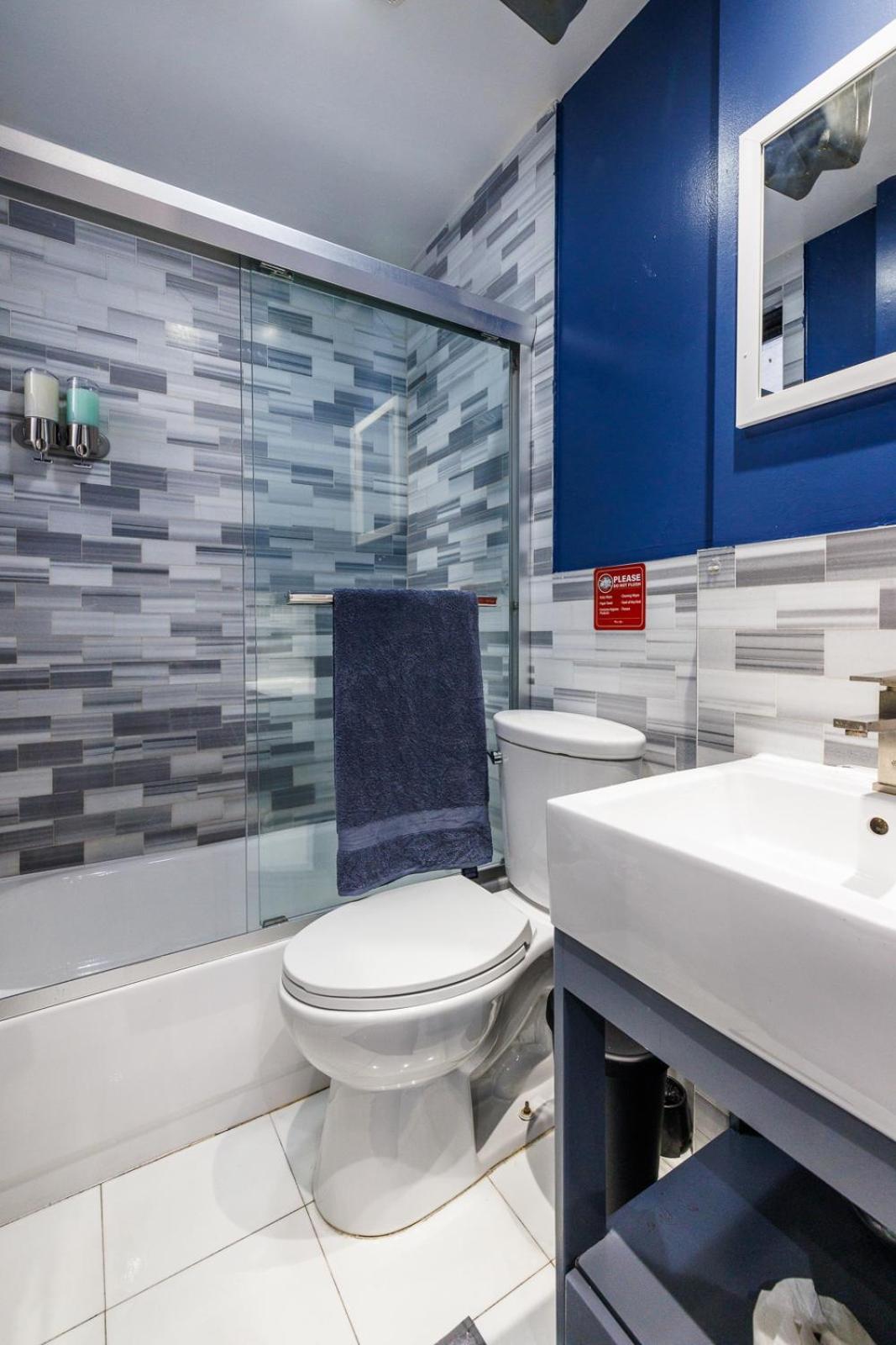Discover The Comfort Of Columbia University Area Ню Йорк Екстериор снимка